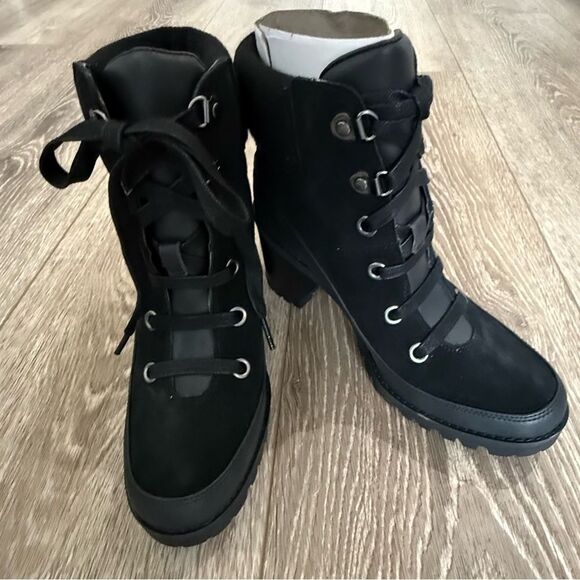 New In Box Ugg Redwood Ankle Boot Black Heeled Size 8 Suede Lace Up Waterproof - Picture 3 of 10